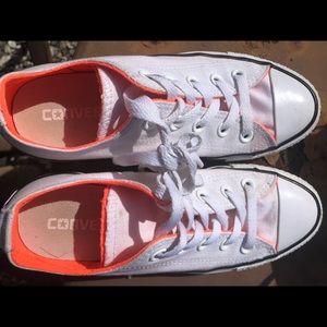 Women’s converse All Star sneakers
